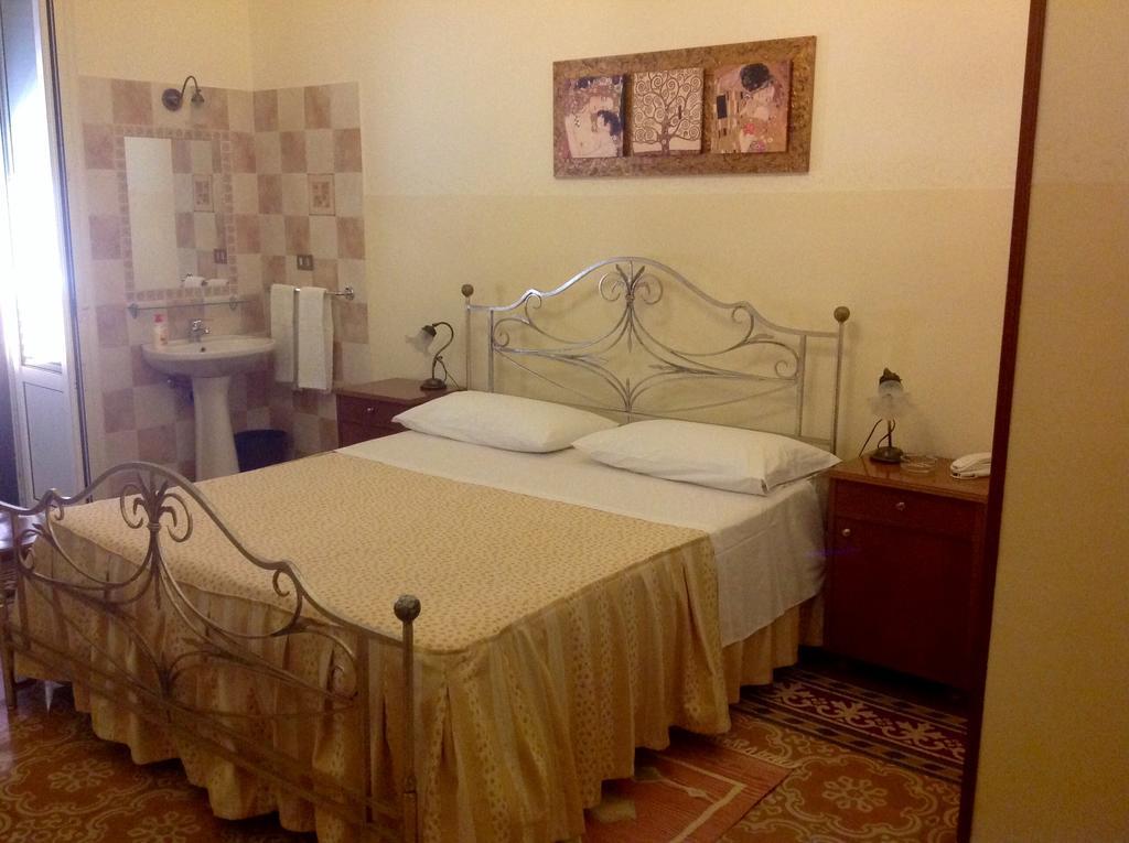 Albergo Cavour Palermo Exterior photo